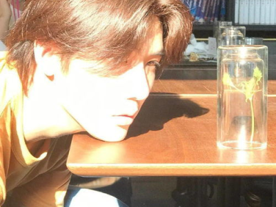 王安宇打胡先煦屁股