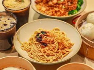 蜜雪冰城跨界新篇章：早餐美食正式上线，开启美味新一天